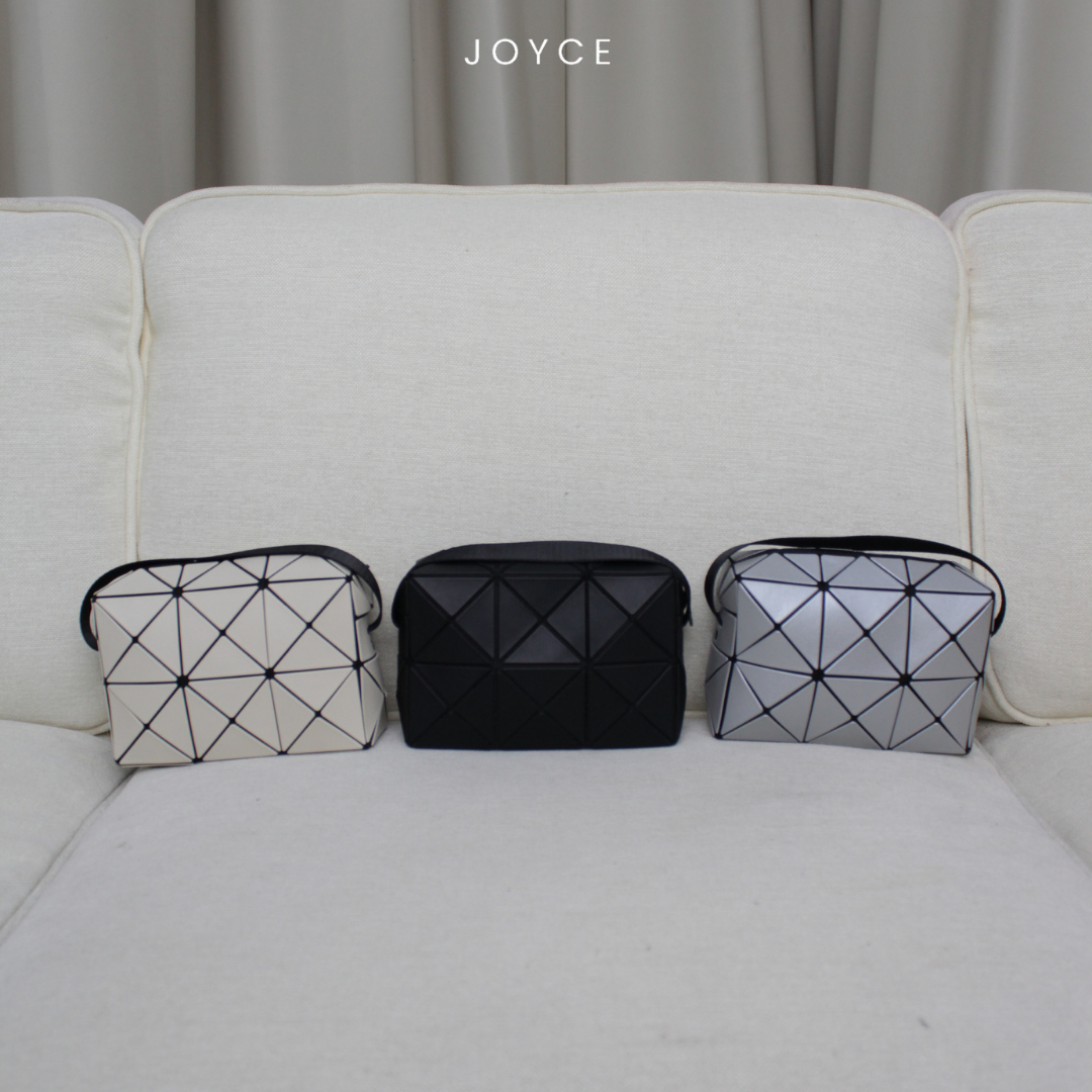 Onyx Convertible Pouch
