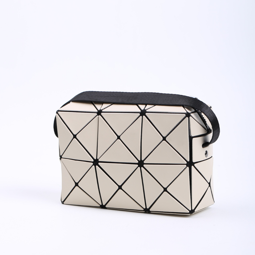 Onyx Convertible Pouch